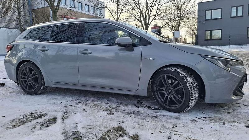 Gebraucht Toyota Corolla Lounge 152 PS (111 kW) 2019 Kombi