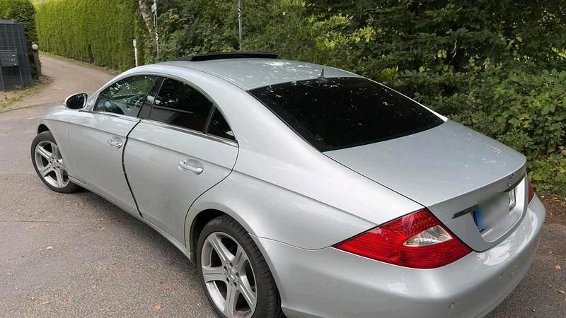 Gebraucht Mercedes CLS350 272 PS (200 kW) 2005 Silber Coupé
