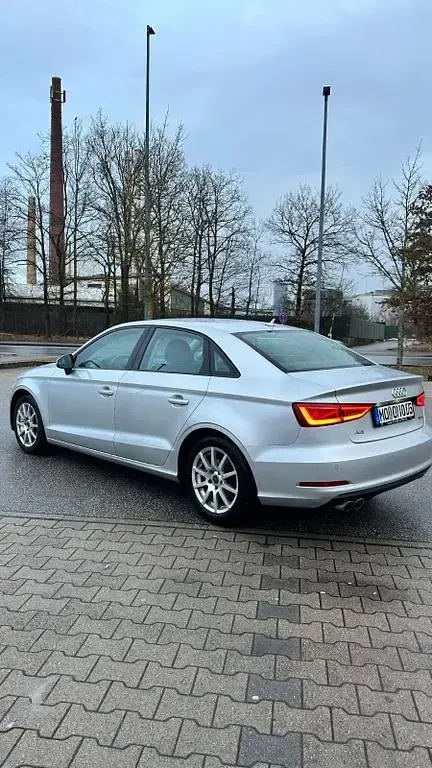 Używany Audi A3 Ambiente 140 KM (102 kW) 2014 Sedan/Limuzyna