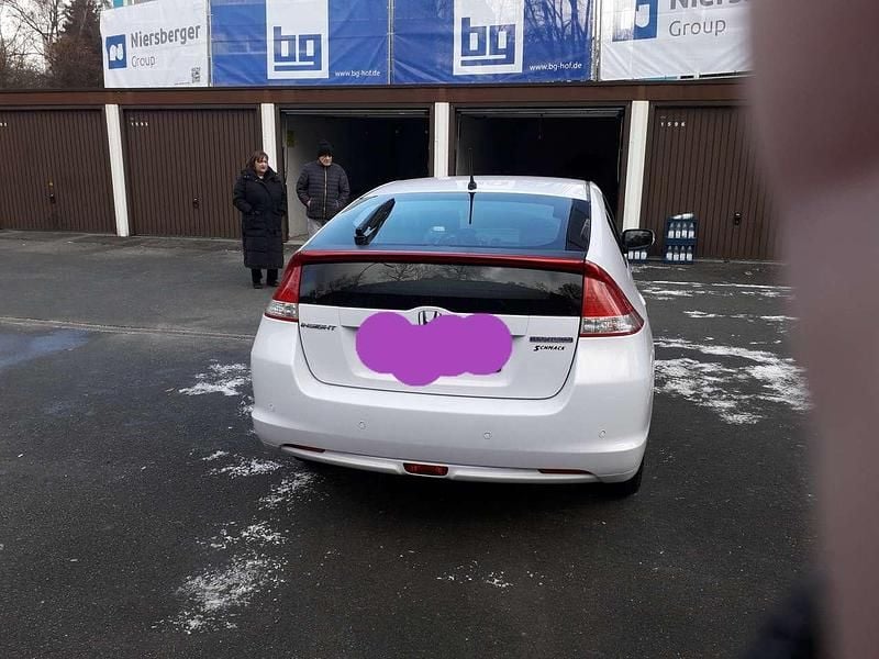 Gebraucht Honda Insight Elegance 88 PS (64 kW) 2011 Weiß Limousine