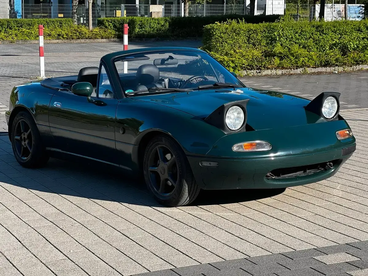 Second-hand Mazda MX5 90 CP (66 kW) 1996 Verde Cabrio