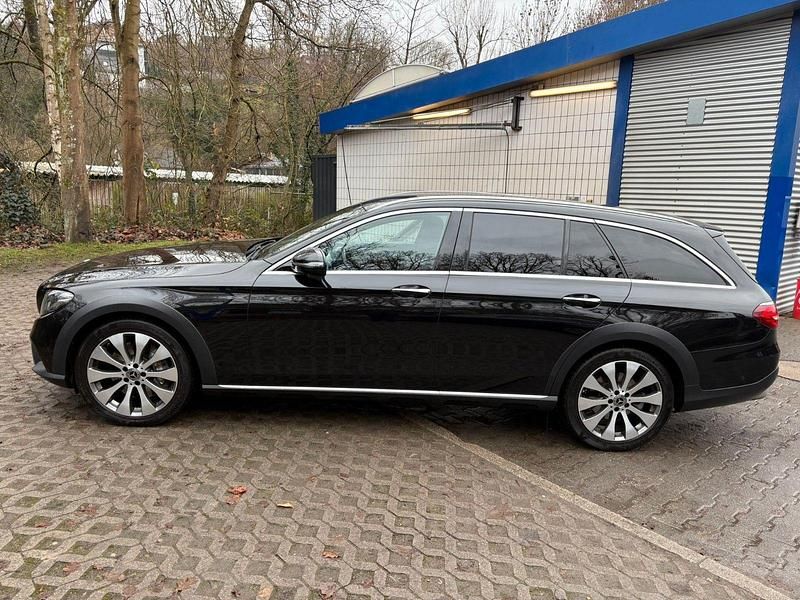 Gebraucht Mercedes E350 258 PS (189 kW) 2017 Schwarz Kombi