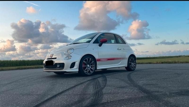Gebraucht Abarth 500 135 PS (99 kW) 2010 Weiß Kleinwagen