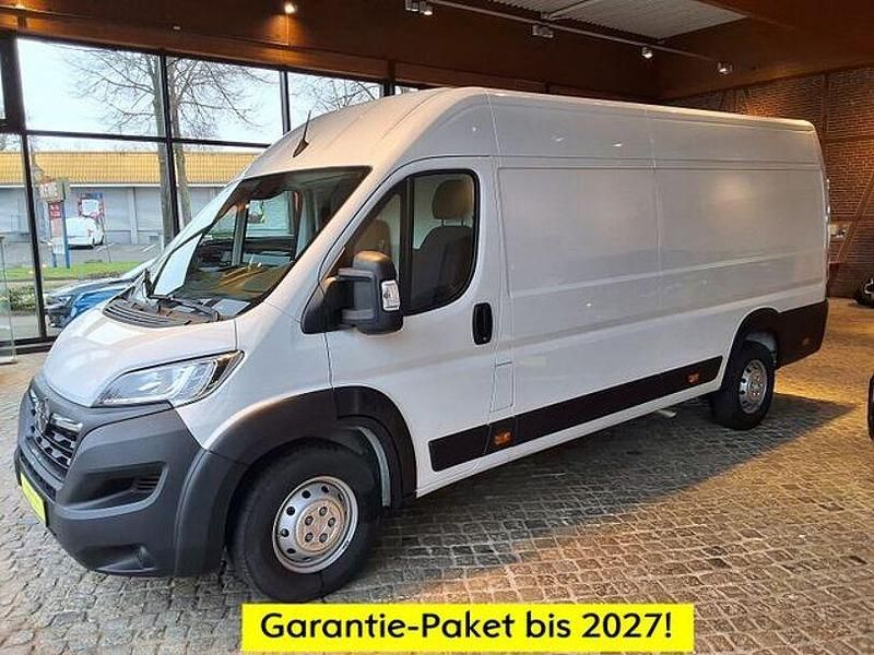 Weiss Gebraucht 2024 Opel Movano | 27.480 € (Superpreis) - Bild 1/4