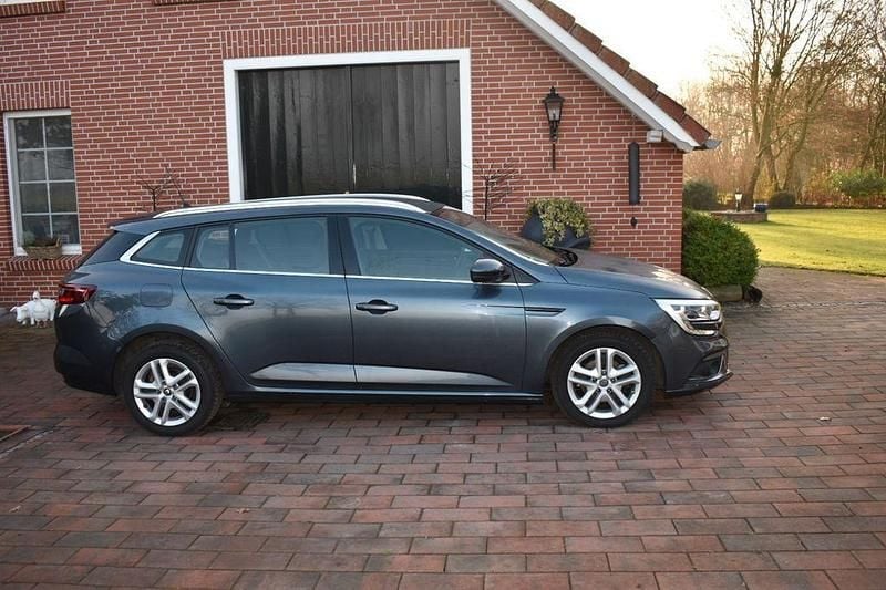 Gebraucht Renault Mégane IV Intens 116 PS (85 kW) 2020 Grau Limousine