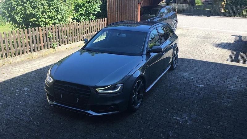 Gebraucht Audi A4 S-Line 245 PS (180 kW) 2015 Grau Kombi