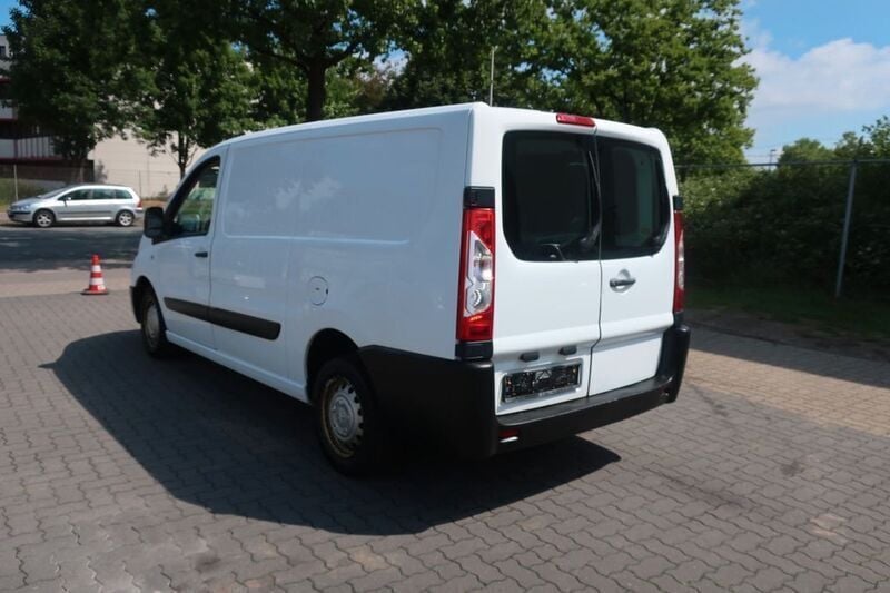 Gebraucht Peugeot Expert 128 PS (94 kW) 2014 Weiß Van