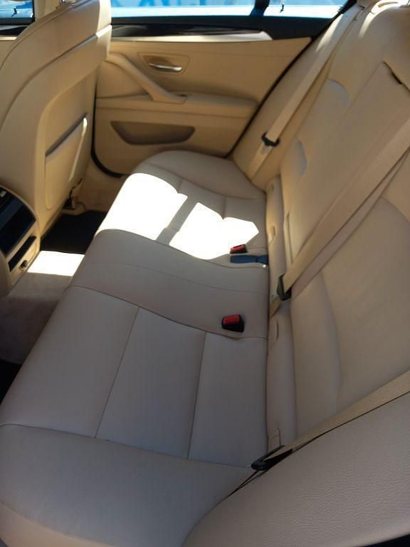Schwarz Gebraucht 2013 BMW 530 Kombi | 17.000 € (Fairer Preis) - Bild 1/4