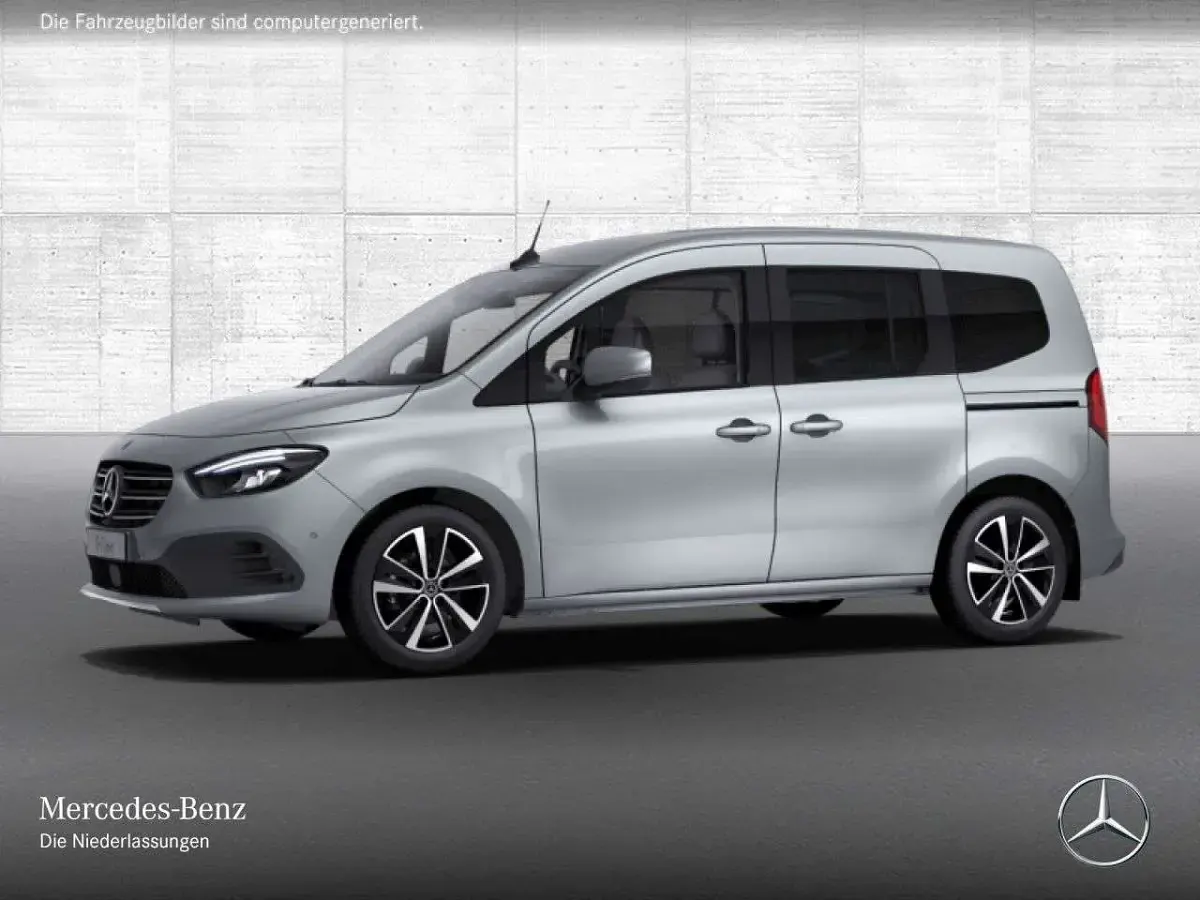 Gebraucht Mercedes T180 Progressive 131 PS (96 kW) 2023 Silber Van / Kleinbus