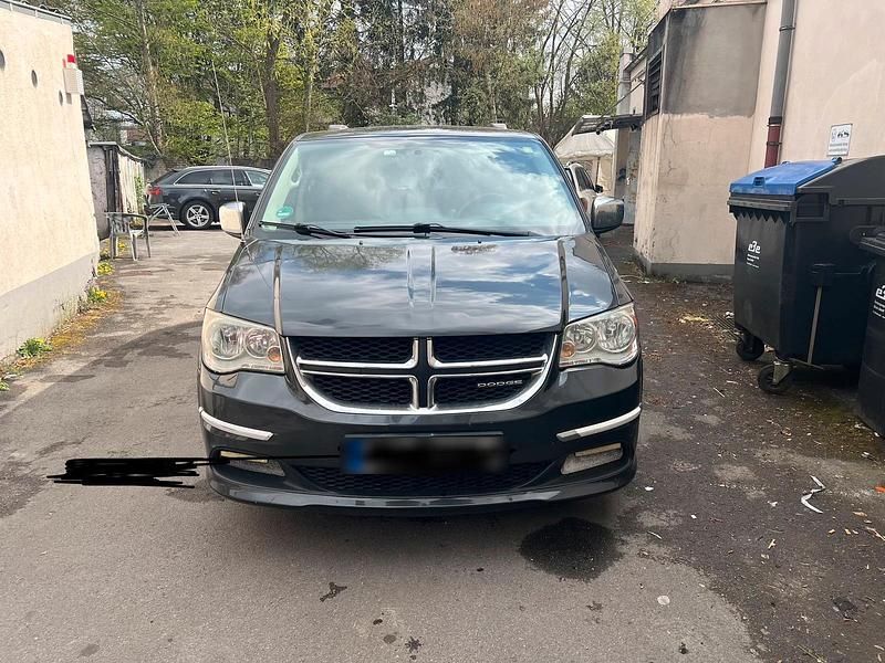 Gebraucht Dodge Grand Caravan 283 PS (208 kW) 2011 Schwarz Van / Kleinbus