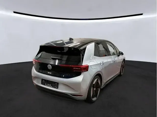 Gebraucht VW ID.3 Pro Performance 150 kW (204 PS) 2023 Scale silver metallic Kleinwagen