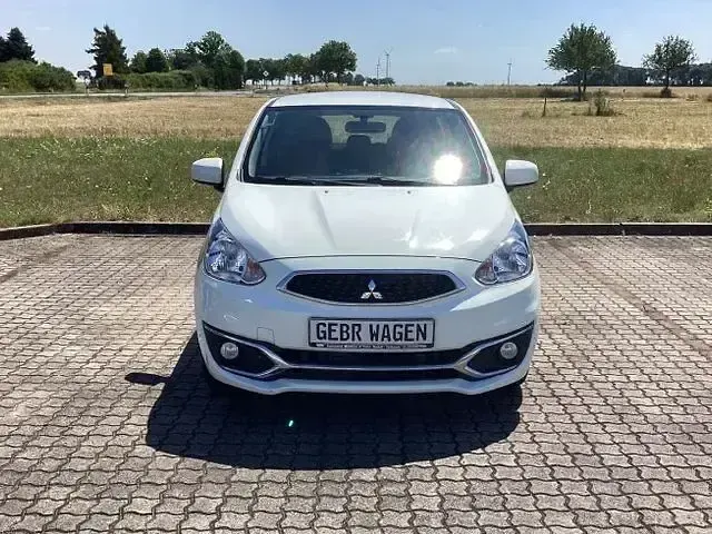 Gebraucht Mitsubishi Space Star Basis 71 PS (52 kW) 2019 Alpine white Kleinwagen