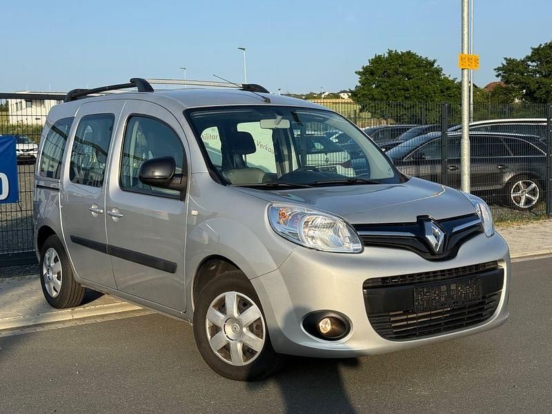 Grau Gebraucht 2018 Renault Kangoo Experience Van / Kleinbus | 9.999 € - Bild 1/4