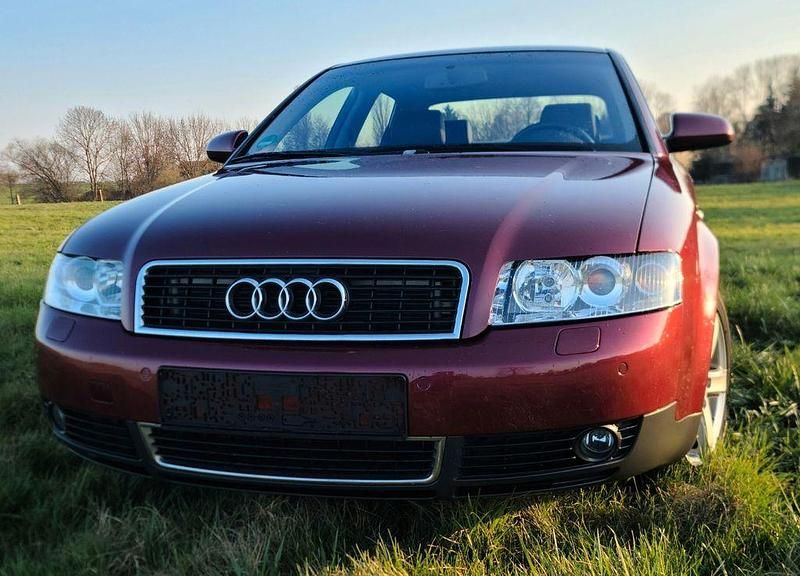 Gebraucht Audi A4 Sport 220 PS (161 kW) 2002 Rot Limousine