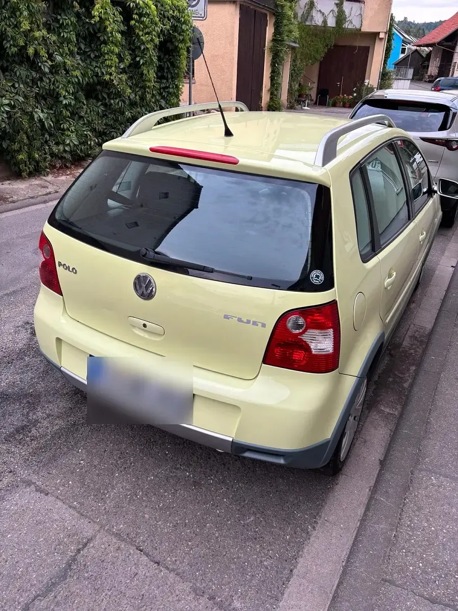 Gebraucht VW Polo 75 PS (55 kW) 2005 Grün Kleinwagen
