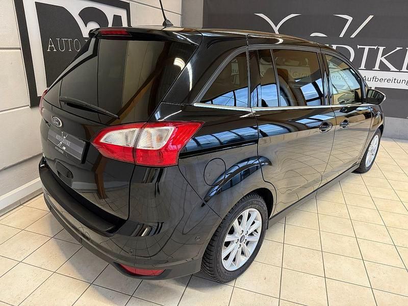Gebraucht Ford Grand C-Max Titanium 150 PS (110 kW) 2018 Schwarz Van / Kleinbus