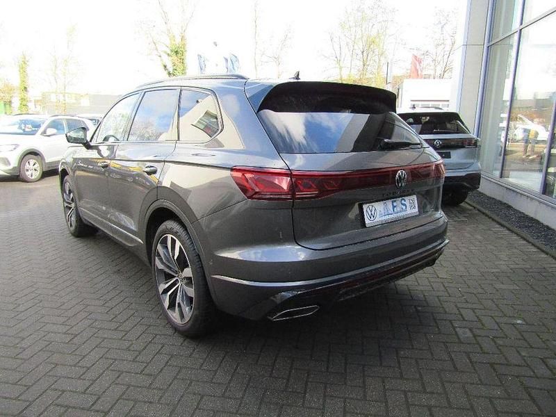 Gebraucht VW Touareg R-line 286 PS (210 kW) 2025 Grau SUV