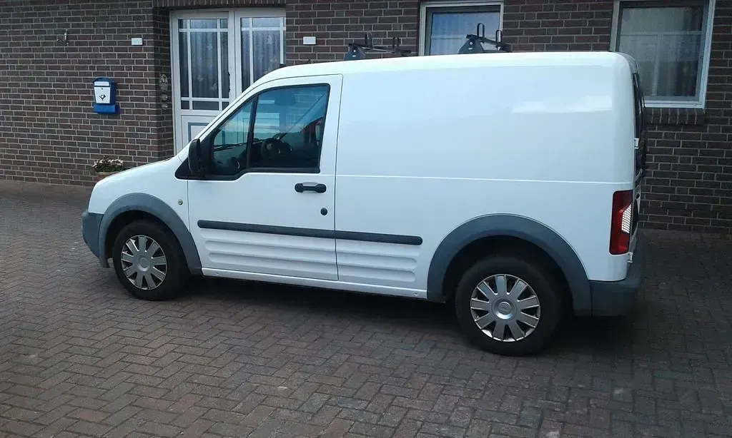 Używany Ford Transit Connect Trend 75 KM (55 kW) 2010 Biały Minivan
