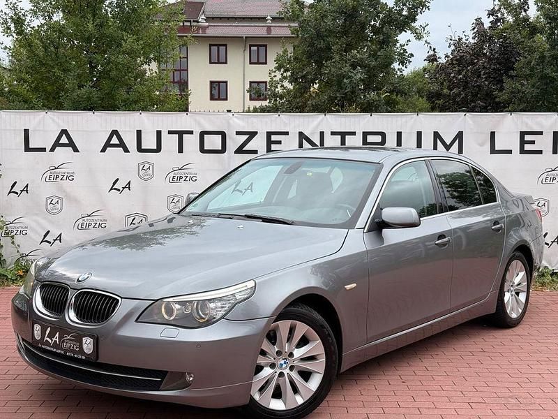 Grau Gebraucht 2009 BMW 520 Exclusive Limousine | 9.780 € (Teuer) - Bild 1/4