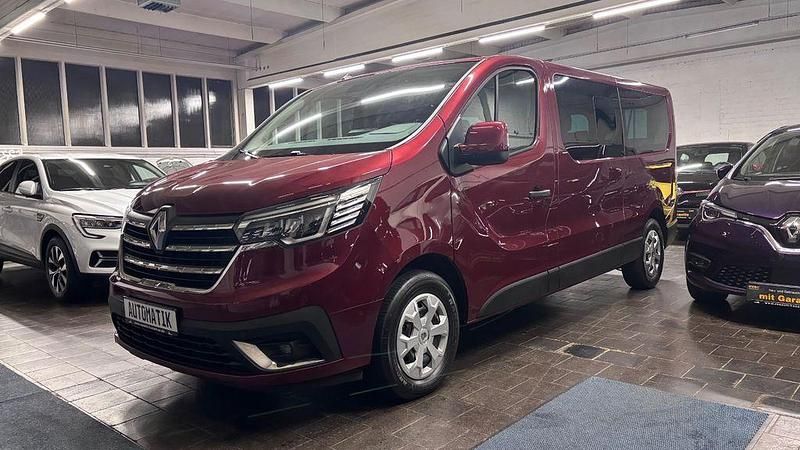 Gebraucht Renault Trafic 150 PS (110 kW) 2022 Rot Van / Kleinbus