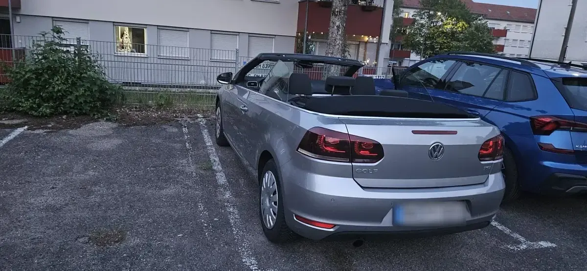 Gebraucht VW Golf Cabriolet 105 PS (77 kW) 2012 Silber Cabrio