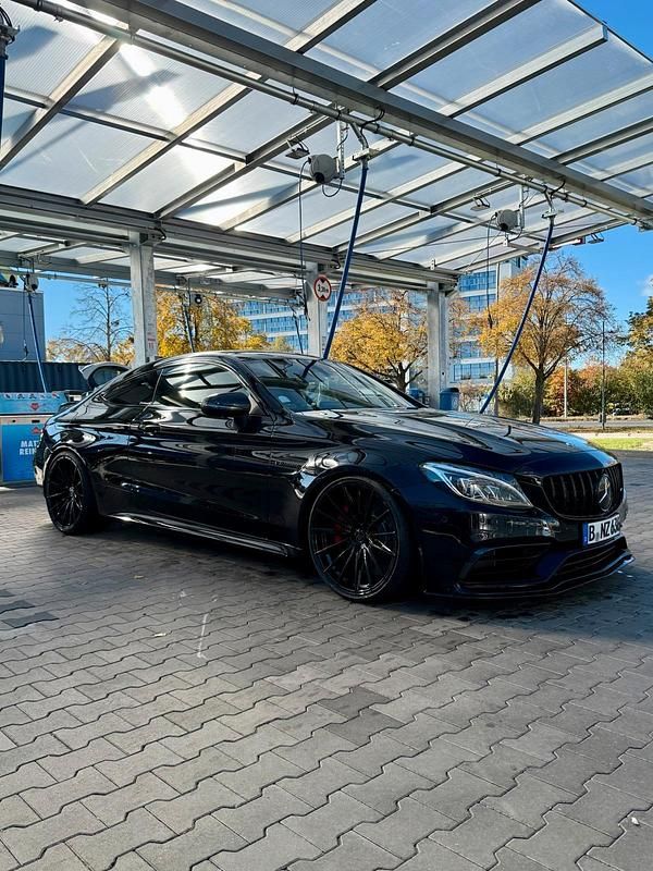 Schwarz Gebraucht 2018 Mercedes C63S AMG Coupé | 52.000 € (Superpreis) - Bild 1/4