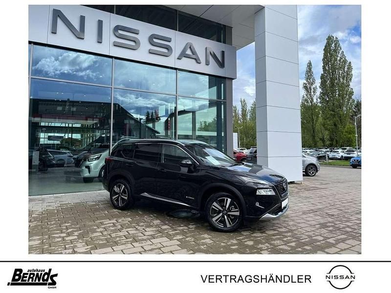 Diamant black metallic Gebraucht 2024 Nissan X-Trail Tekna SUV | 38.085 € (Teuer) - Bild 1/4