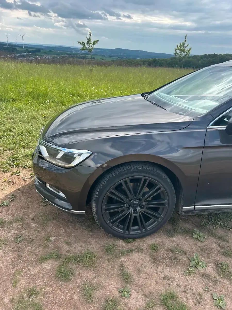 Gebraucht VW Passat 190 PS (139 kW) 2016 Braun Kombi