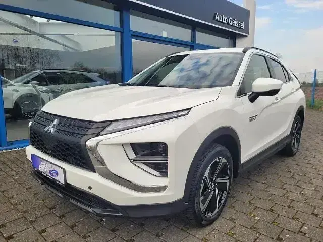 Begagnad Mitsubishi Eclipse Cross 188 HK (138 kW) 2022 Vit SUV
