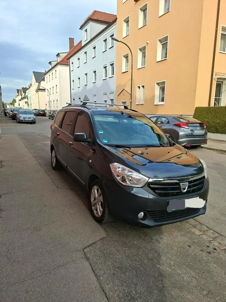 Gebraucht Dacia Lodgy 110 PS (80 kW) 2016 Andere farben Van / Kleinbus