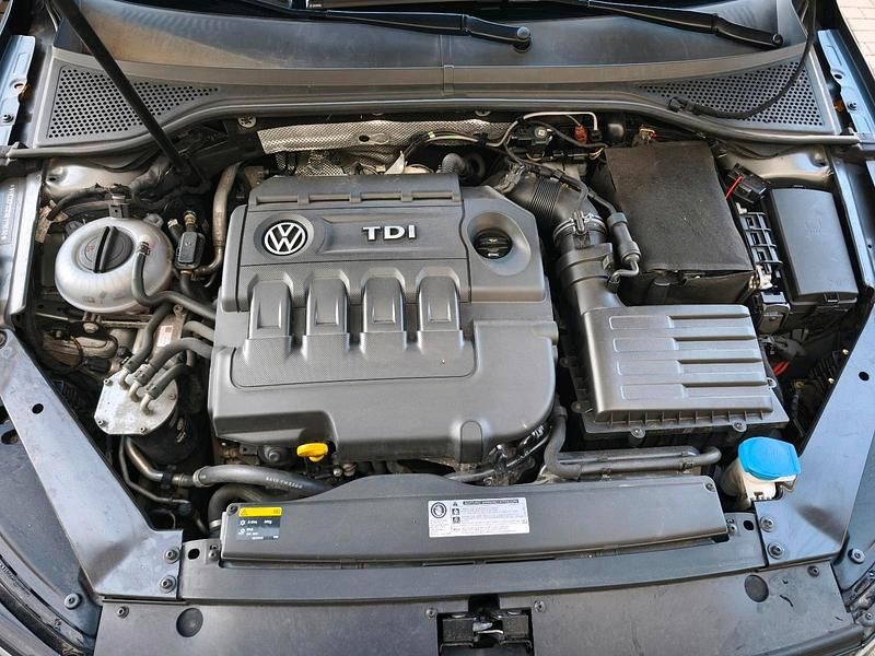 Gebraucht VW Passat 150 PS (110 kW) 2015 Grau Kombi