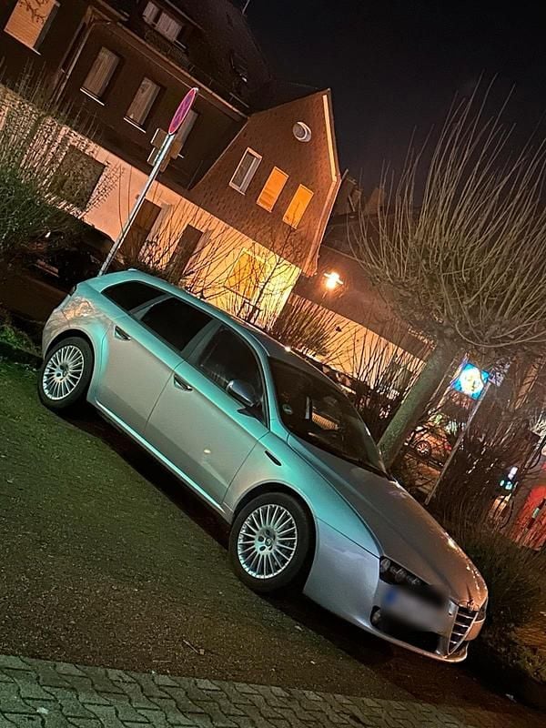 Gebraucht Alfa Romeo 159 200 PS (147 kW) 2007 Grau Kombi