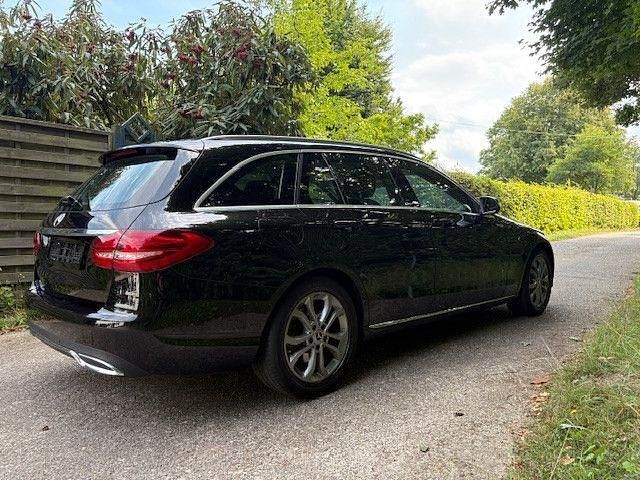 Gebraucht Mercedes C220 170 PS (125 kW) 2017 Schwarz Kombi