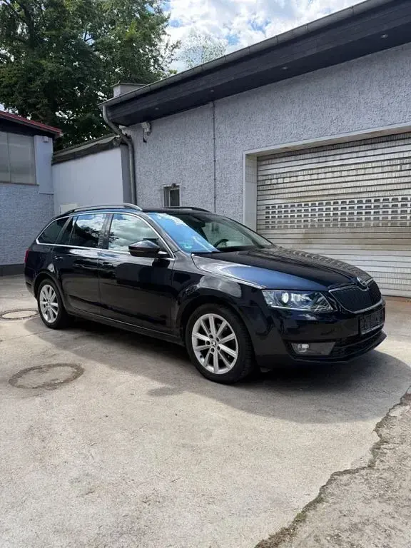 Gebraucht Skoda Octavia Style 150 PS (110 kW) 2015 Schwarz Kombi