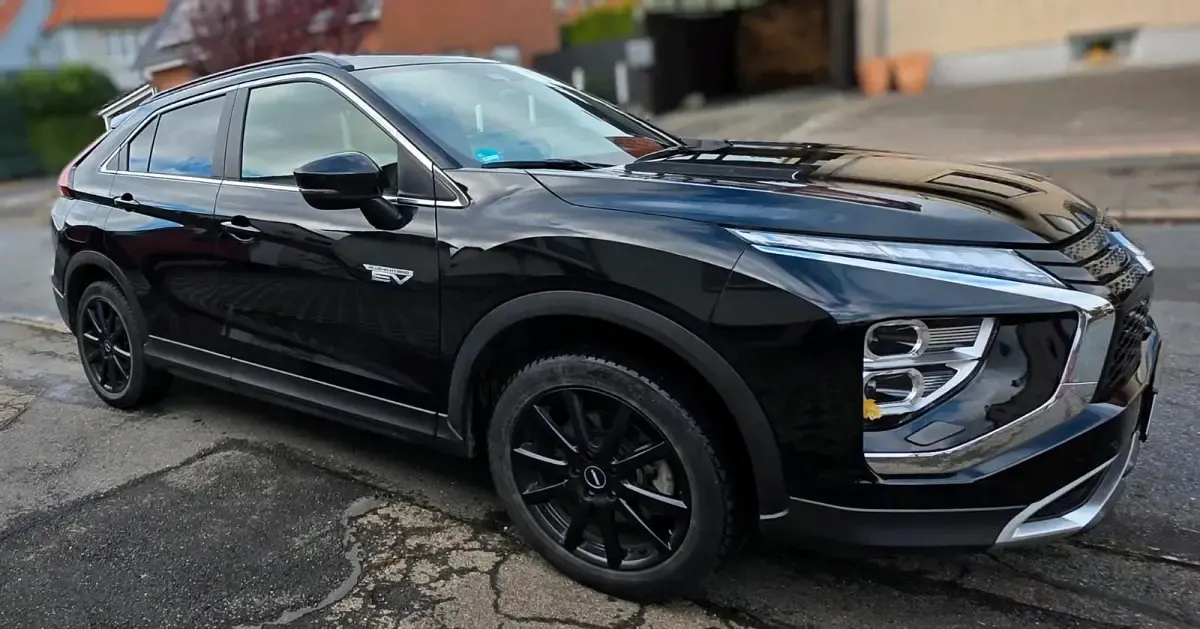 Gebraucht Mitsubishi Eclipse Cross Plus 188 PS (138 kW) 2022 Schwarz SUV
