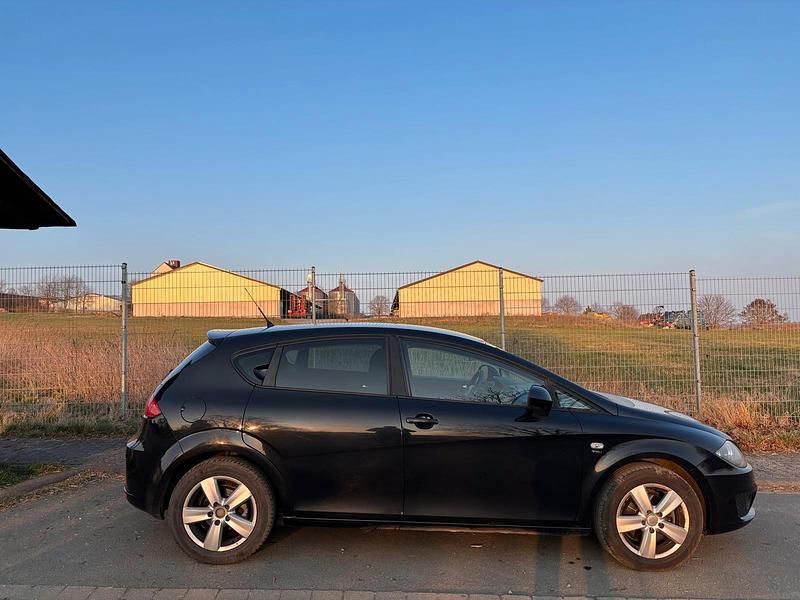 Gebraucht Seat Leon 125 PS (91 kW) 2010 Schwarz Kleinwagen