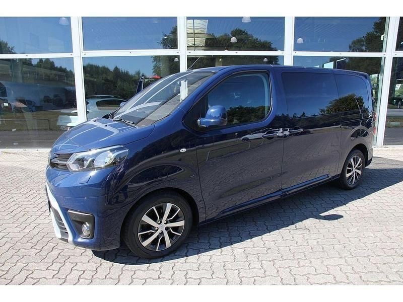 Blau Gebraucht 2018 Toyota Proace Verso Kombi | 30.790 € (Fairer Preis) - Bild 1/4