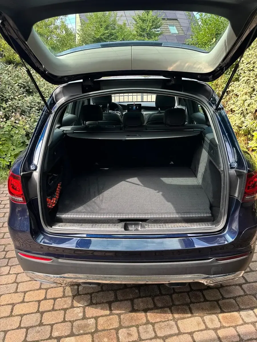 Gebraucht Mercedes GLC300e 320 PS (235 kW) 2021 Blau SUV