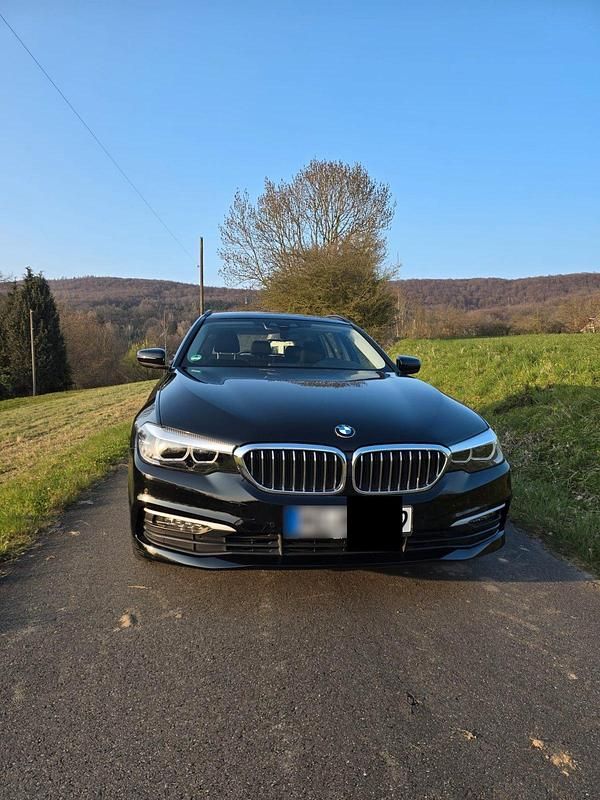 Gebraucht BMW 520 M Sport 190 PS (139 kW) 2018 Schwarz Kombi