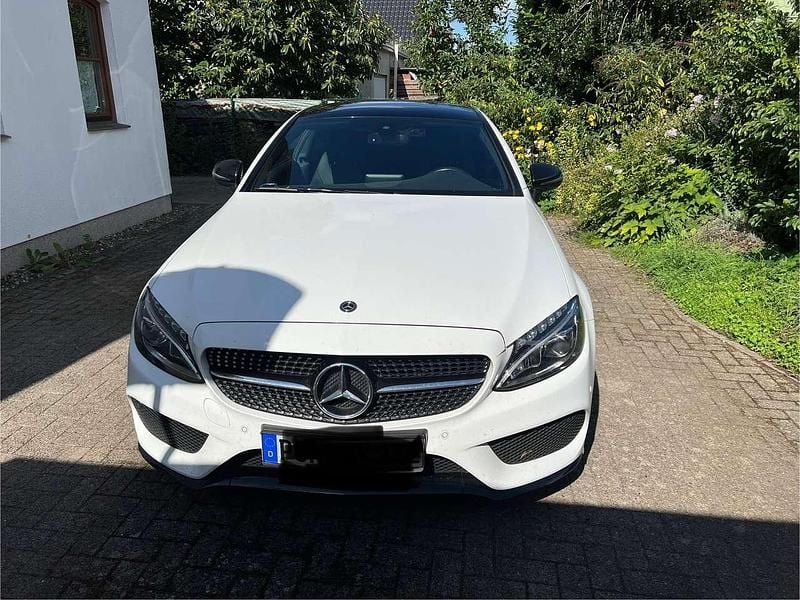 Gebraucht Mercedes C200 184 PS (135 kW) 2018 Weiß Coupé
