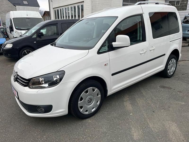 Gebraucht VW Caddy Highline 140 PS (102 kW) 2012 Weiß Van / Kleinbus
