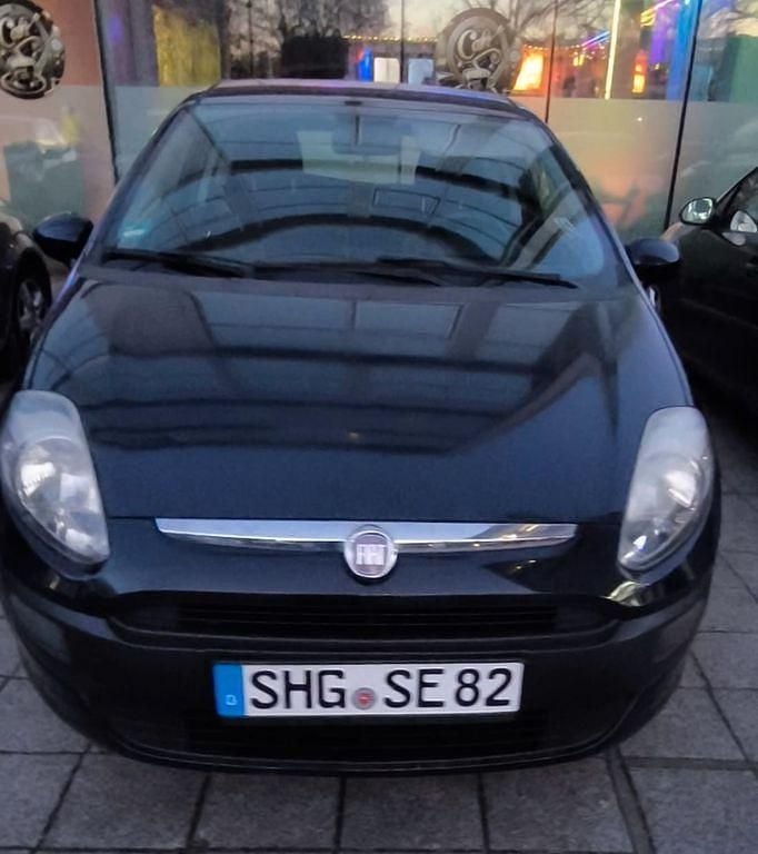 Gebraucht Fiat Punto Evo 69 PS (50 kW) 2011 Blau Kleinwagen