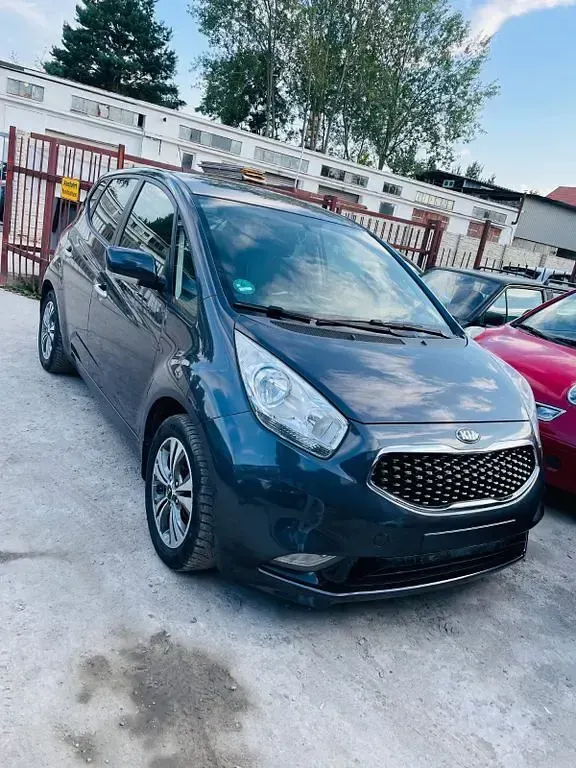Gebraucht Kia Venga DREAM-TEAM Edition 125 PS (91 kW) 2017 Grau Kleinwagen