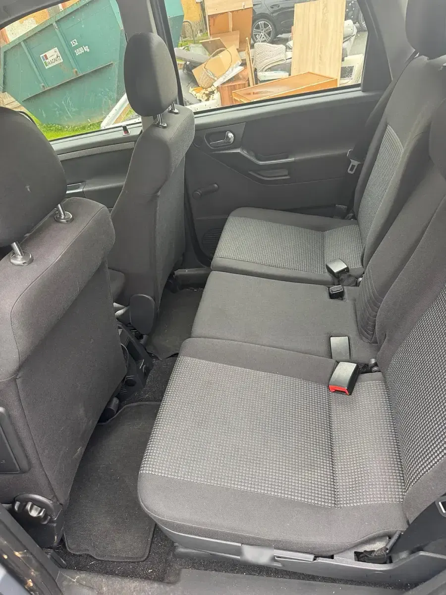 Gebraucht Opel Meriva 105 PS (77 kW) 2008 Silber Van / Kleinbus