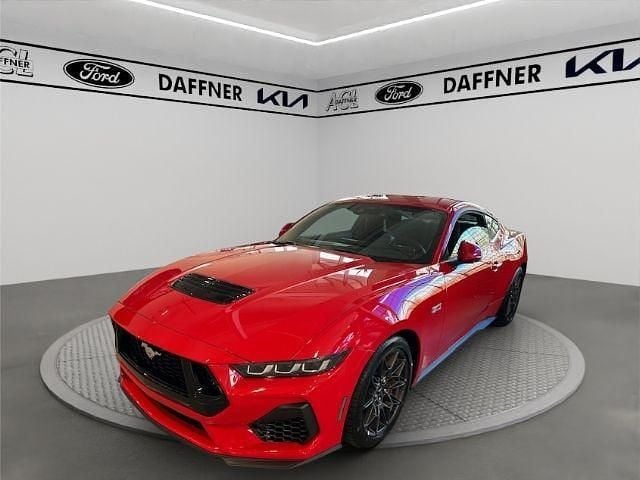 Neu Ford Mustang GT Fastback 446 PS (328 kW) 2026 Racerot Coupé