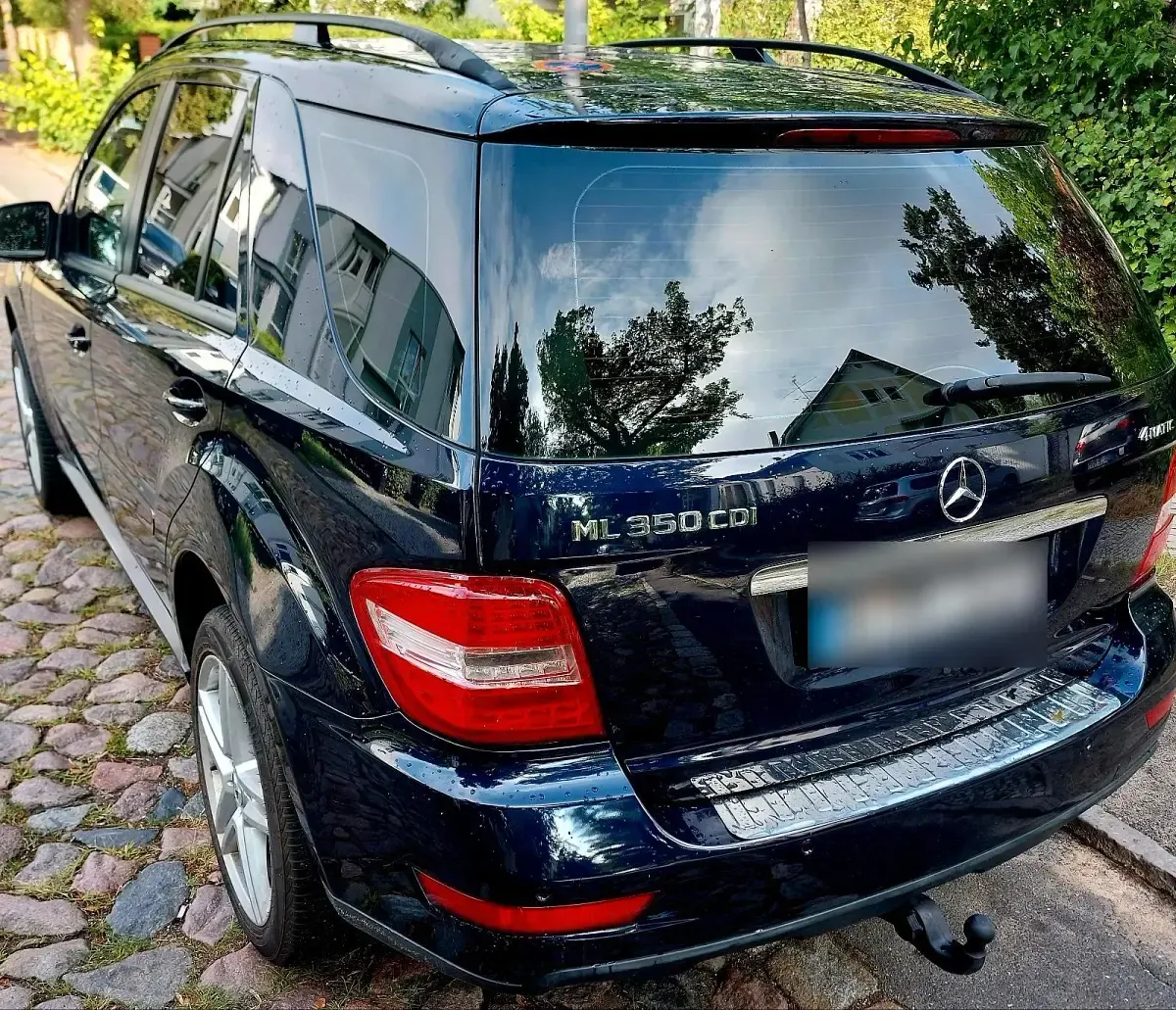 Gebraucht Mercedes ML350 231 PS (169 kW) 2010 Blau SUV