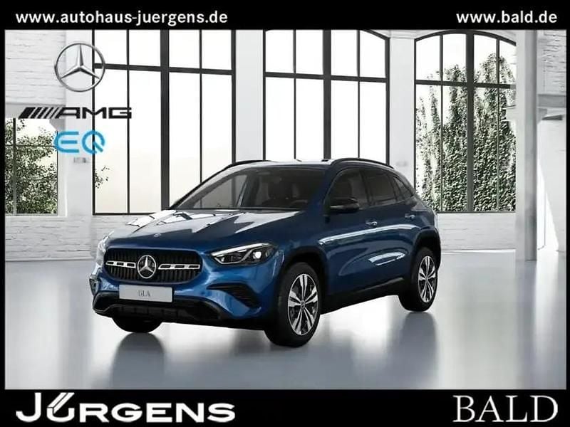 Gebraucht Mercedes GLA200 Progressive 150 PS (110 kW) 2024 Metalliclack spektralblau SUV