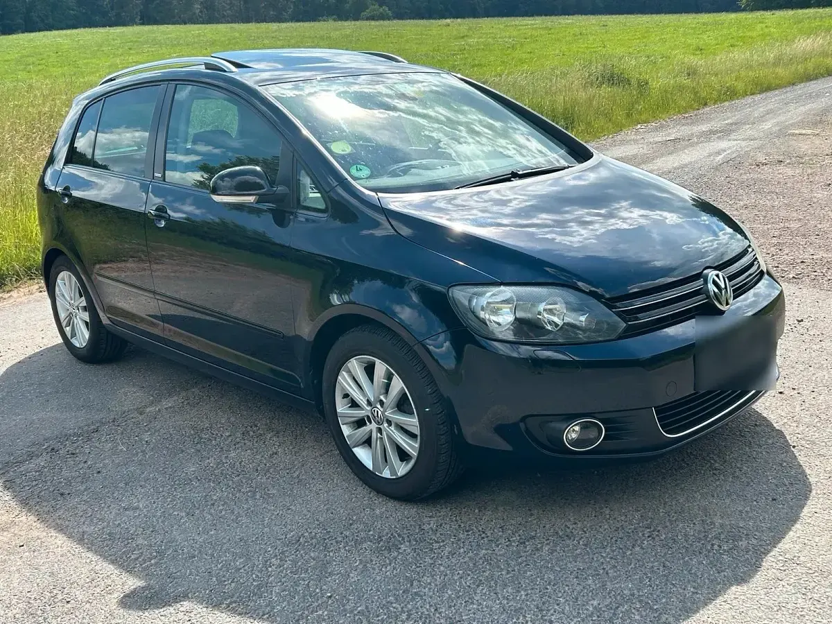 Gebraucht VW Golf VI Style 105 PS (77 kW) 2011 Schwarz Kleinwagen