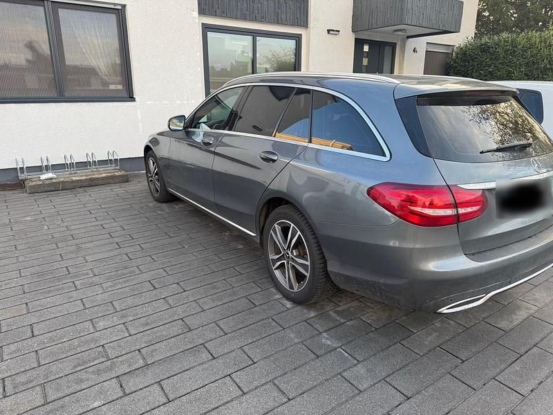 Gebraucht Mercedes C250 204 PS (150 kW) 2016 Grau Kombi