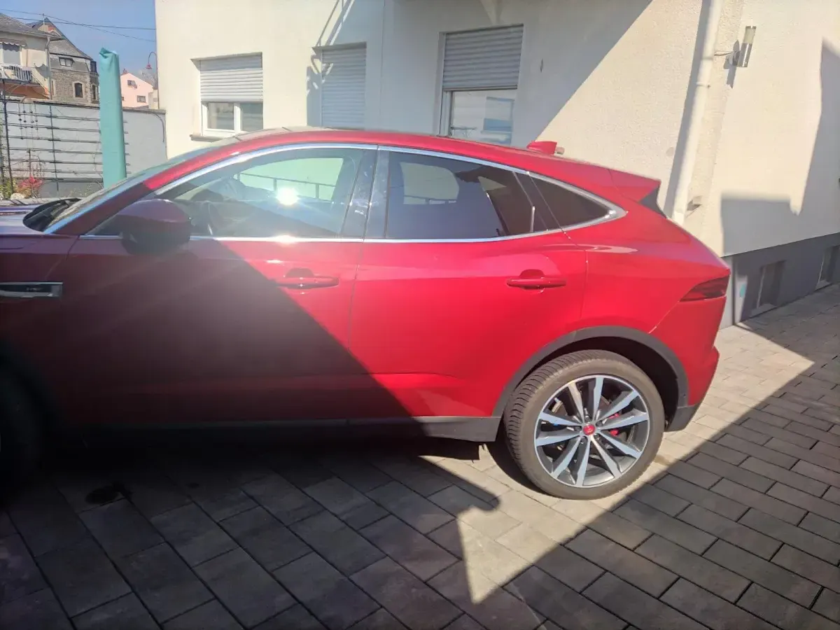 Gebraucht Jaguar E-Pace 240 PS (176 kW) 2017 Rot SUV
